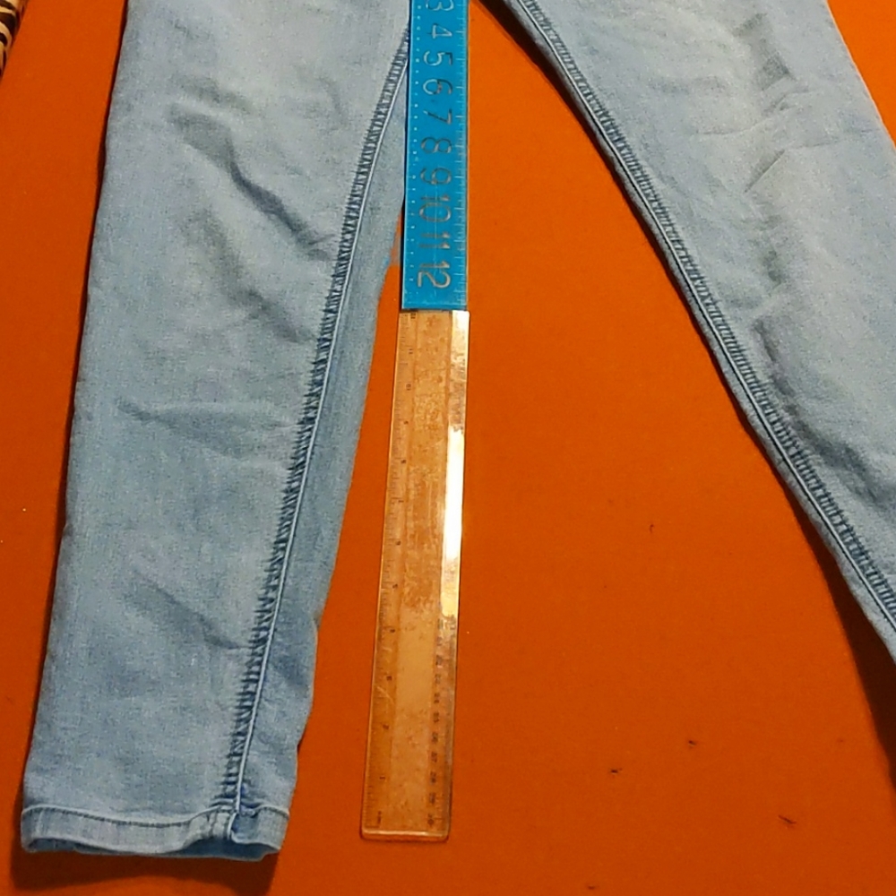 Jeans - Picture 11 of 12